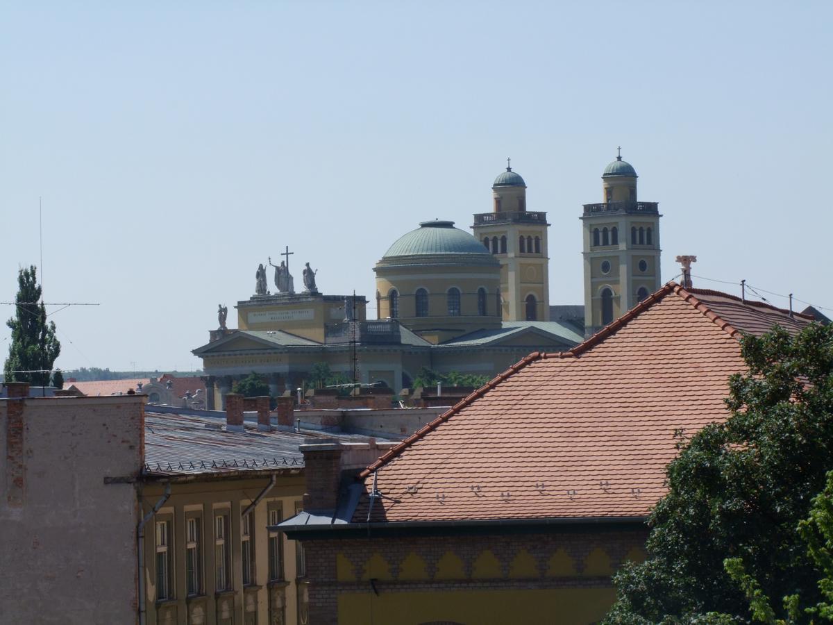 Minaret Apartman Eger Exterior photo